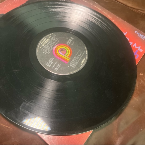 Charlie Rich Vinyl Record - She Loved Everybody But Me - Picture 8 of 9